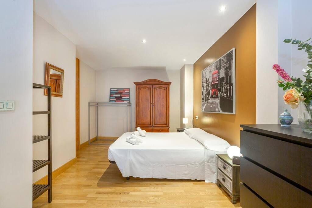 Marieta Apartment By The Castle With Ac Alicante Zewnętrze zdjęcie