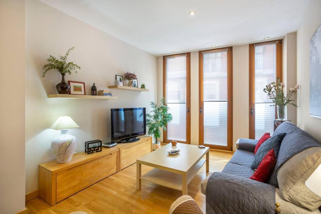 Marieta Apartment By The Castle With Ac Alicante Zewnętrze zdjęcie